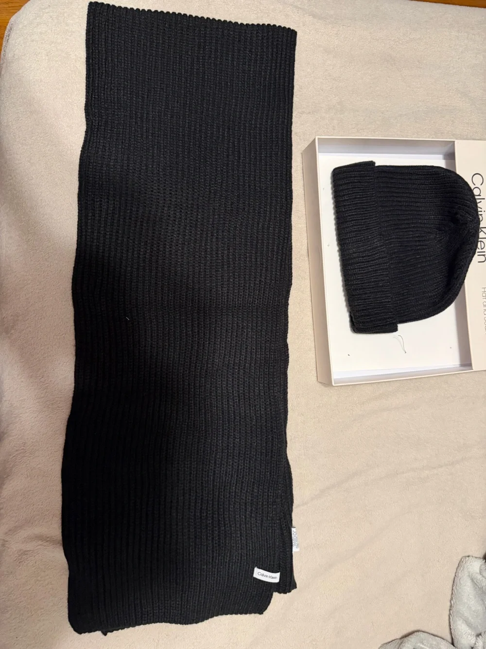 Calvin Klein Black Ribbed Knit Hat & Scarf Duo